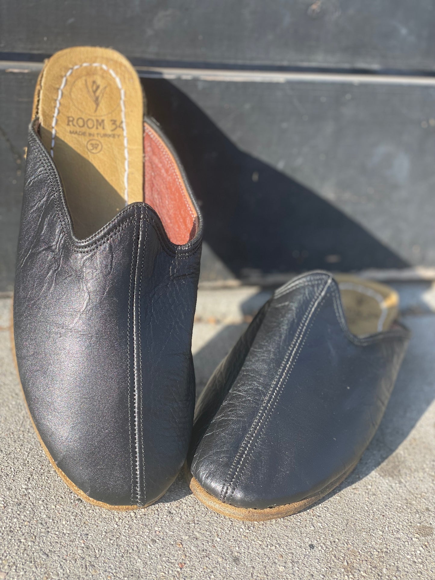 Nomad Leather Mules